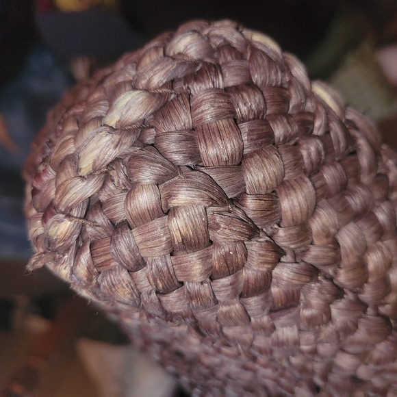 Elegant Straw Woven Brown Tote Bag - Picture 5 of 5